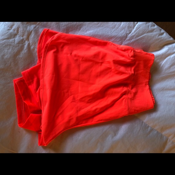 Gymshark Mid Rise Pulse shorts - Picture 3 of 3